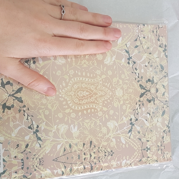 Lovely Brand New High Quality Journal - Picture 3 of 6